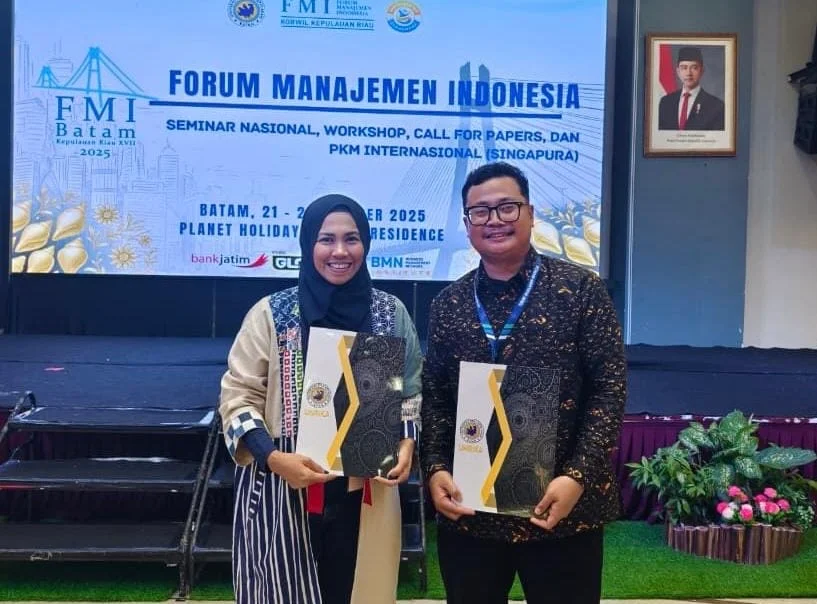 Dosen FEB UNM Raih Dua Penghargaan pada Forum Manajemen Indonesia ke-17 di Batam